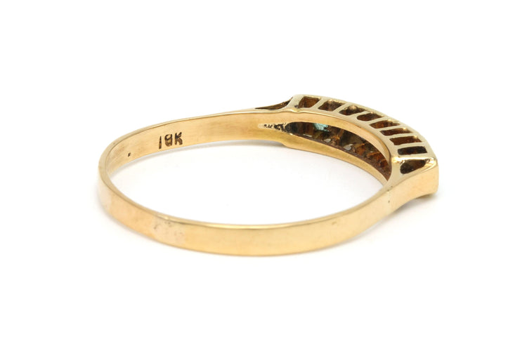 Bague 61 Bague contemporaine en or jaune 18 carats sertie d'émeraudes et de diamants 58 Facettes B332