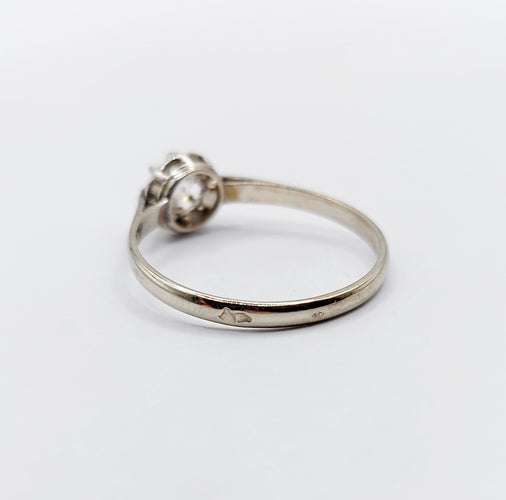 Bague 53 Bague solitaire Art Déco or blanc et platine, diamant taille ancienne 58 Facettes A05635