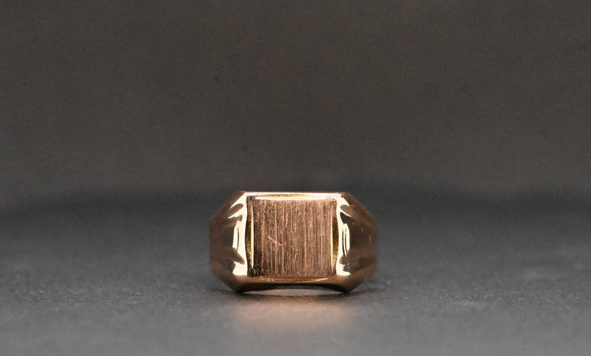 Bague 52 Chevalière In 18 Carat Gold 58 Facettes