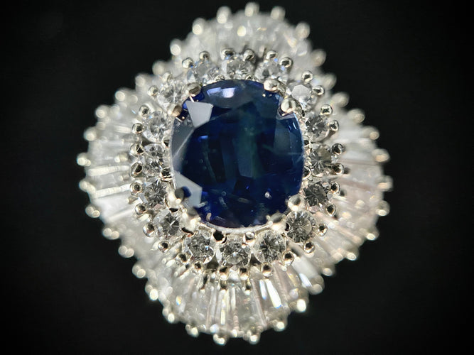 Bague 54 Bague Jupe avec saphir et diamants en baguette et brillant 58 Facettes