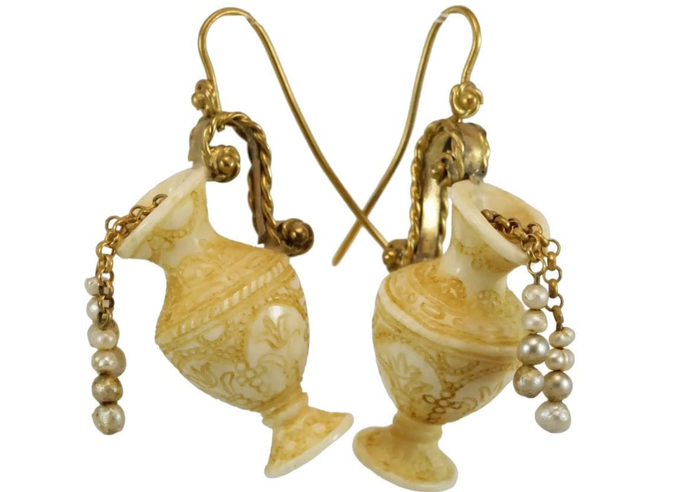 Boucles d'oreilles Boucles d'oreilles antiques en or sculptées en ivoire 58 Facettes 7602