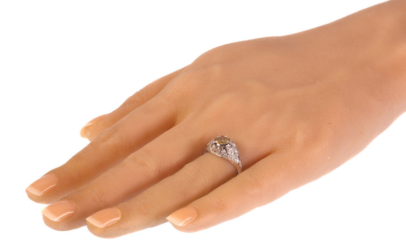 Bague 58 Étincelle d'amour des années 1950 : bague en diamant brun orangé intense 58 Facettes 21028-0224