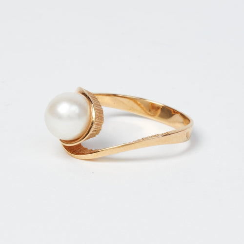 Прстен од жутог злата - култивисани бисер