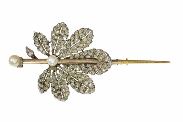 Broche Élégance automnale : broche victorienne en forme de feuille de châtaignier et diamant 58 Facettes 13361-0011