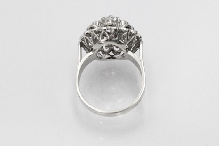 Bague 51 Bague en or blanc et platine sertie de diamants, milieu du XXe siècle 58 Facettes 11256