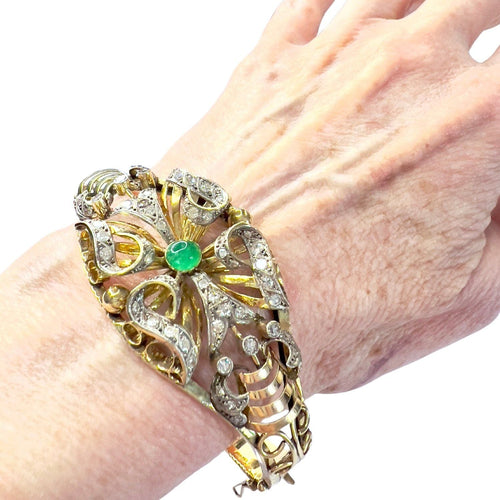 Bracelet Bracelet en or style rétro 1945 avec diamants et émeraude 58 Facettes Q75B