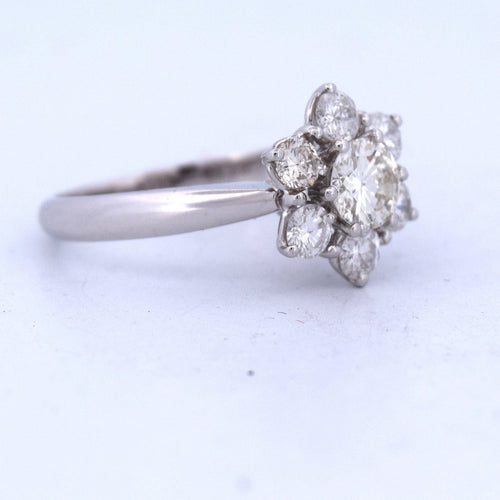 Bague 54 Bague ancienne en or blanc avec diamants 58 Facettes