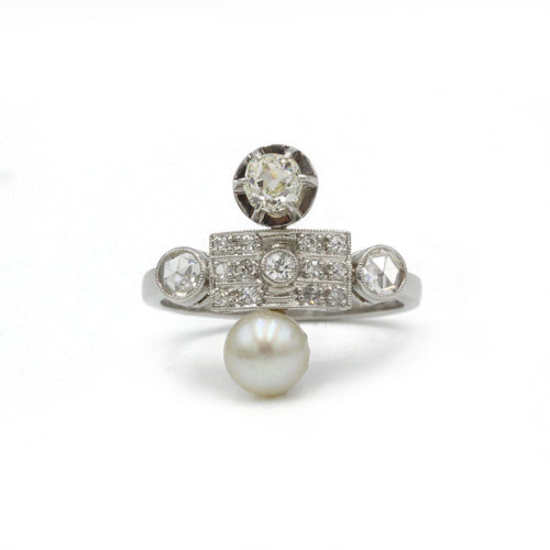 Bague 53 Bague - Or blanc, perles et diamants 58 Facettes 1155
