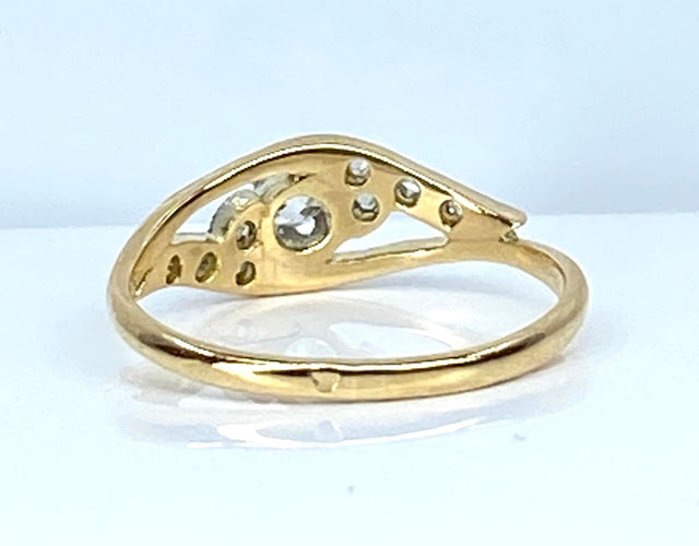 50 Bague en or et en diamants 58 Facettes AB570