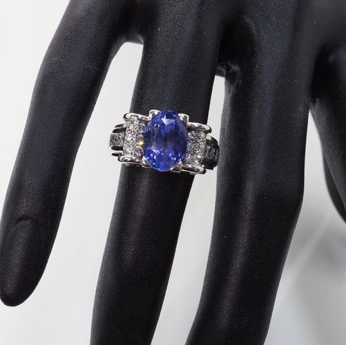 Bague 50 Bague saphir color change et diamants en or blanc 18 carats 58 Facettes 4483