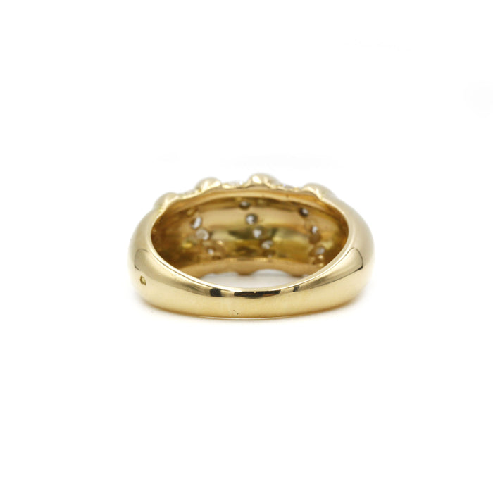 Ring aus Gelbgold und Diamanten