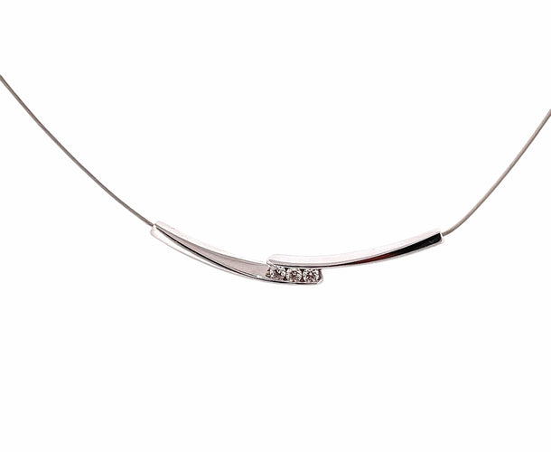 Collier Collier câble or blanc et trilogie de diamants 58 Facettes