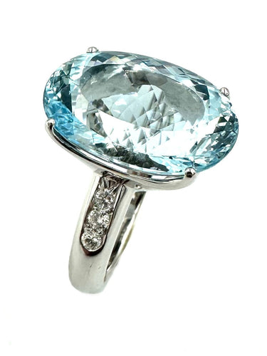 Bague 57 STERN. Bague or blanc 18K, aigue-marine et diamants 58 Facettes