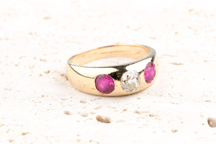 Bague 59 Bague ancienne diamant 1,07 ct et rubis 1,34 ct en or jaune 58 Facettes BGDRUCC1388-107