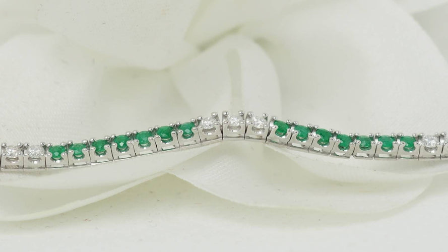 Bracelet 18cm Bracelet émeraudes et diamants 58 Facettes 32238