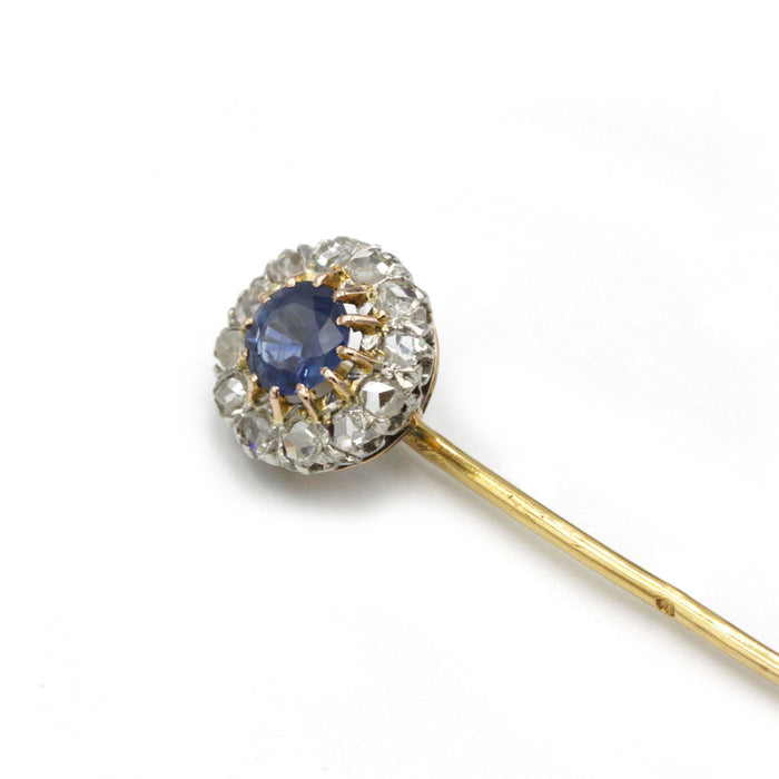 Yellow and white gold tie pin with sapphire diamonds