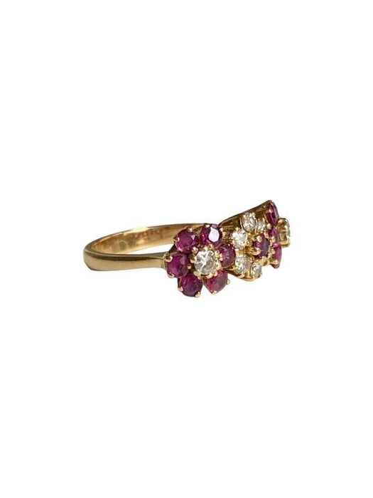 Bague 54 Bague or jaune, fleurs rubis diamants 58 Facettes