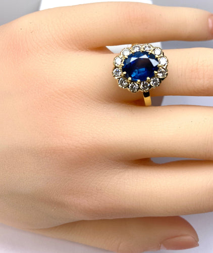 Bague 50 Bague marguerite en or jaune 18 carats, saphir 3,50 carats et diamants 58 Facettes AB548