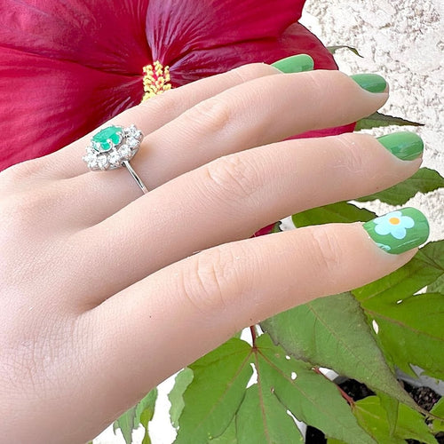 Bague 57.5 Bague marguerite vintage émeraude et diamants 58 Facettes AA 1740