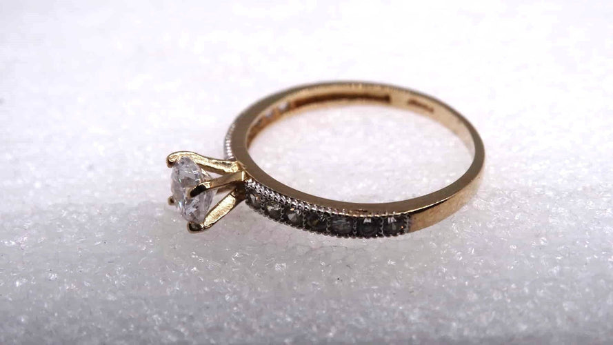 Bague 54 Bague or et Oxydes de Zirconium 58 Facettes 11444