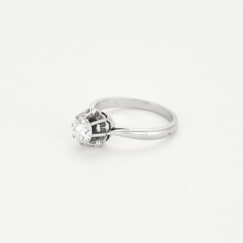 Bague 54 Bague Solitaire en or blanc, platine et diamants 58 Facettes BLO0315