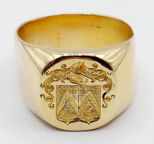 Bague 45 Chevalière antique or 18k armoiries française blason fleur, heaume et lion, sceau 58 Facettes A05250