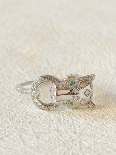 Bague 52 Bague Panthère en or blanc et diamants 58 Facettes WC-2025-2325