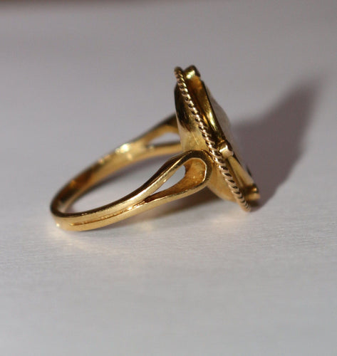 Bague 55 Bague ancienne camée coquille sur or jaune 58 Facettes 590