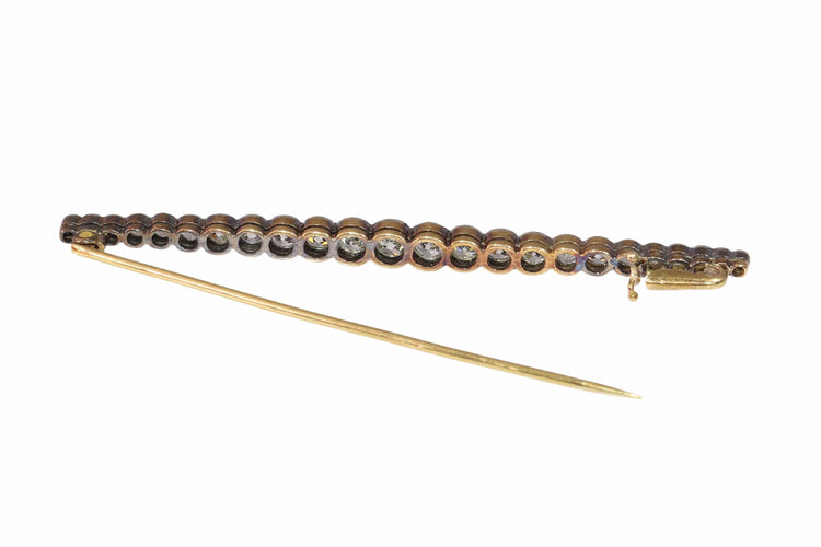 Broche Simplicité Art Déco : Broche barre linéaire avec 24 diamants 58 Facettes 24320-0201