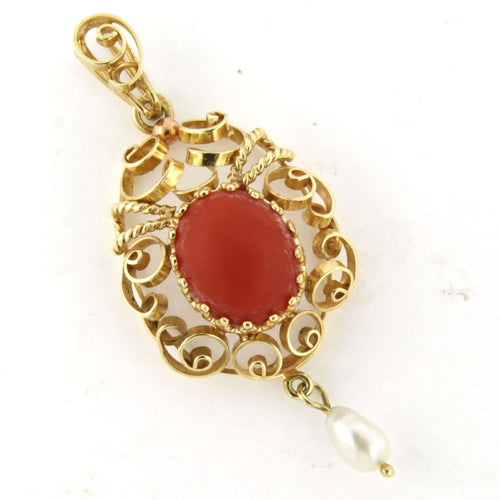 Pendentif Pendentif en or jaune serti de corail et de perles 58 Facettes