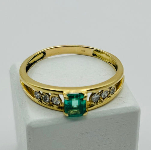 Bague 50 Bague vintage en or jaune avec émeraude et diamants 58 Facettes 50119