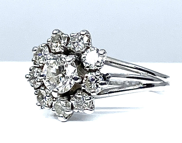 Bague 49.0 Bague marguerite en or blanc 18 carats en diamants 58 Facettes AB259