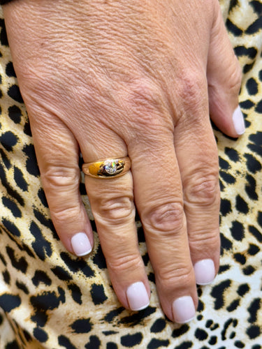 Engelsk ring i gult guld och diamant 