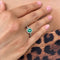 Bague 53 Bague or blanc, Emeraude de Colombie taille ovale, entourage Diamant 58 Facettes
