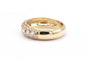 Bague 49 Alliance demi-américaine contemporaine en or jaune sertie de diamants 58 Facettes 19451