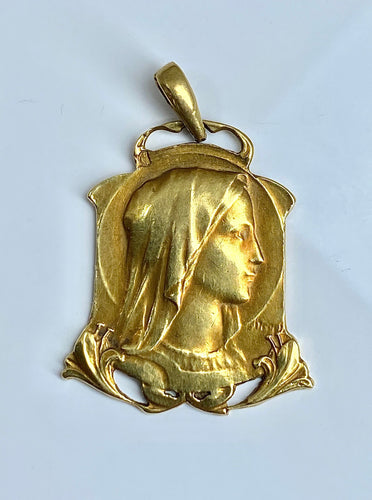 Pendentif Médaille de la Vierge en or jaune signée DROPSY 58 Facettes AB316