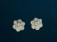 Boucles d'oreilles Boucles d'oreilles florales en or blanc avec diamants 58 Facettes 50294