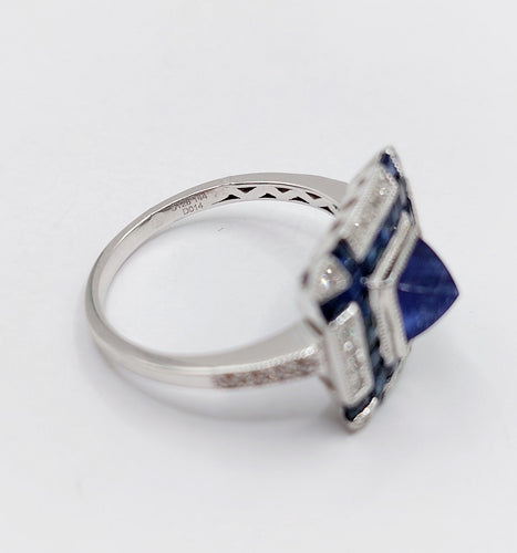 Bague Art Déco Platine, saphir pain de sucre et diamants, Branar Paris 58 Facettes A06224