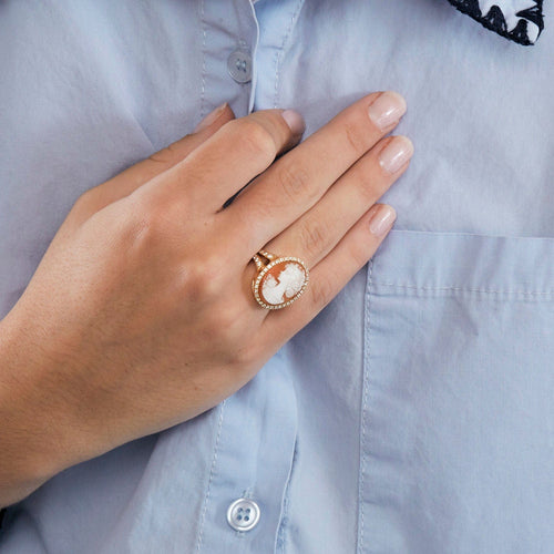 Bague 51 Bague camée en or rose et diamants 58 Facettes