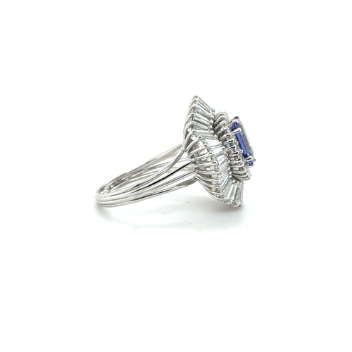 Bague 56 Bague Jupe Or blanc - Tanzanite et Diamants - Année 70 58 Facettes 1.0002595/1