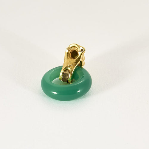 Boucles d'oreilles VAN CLEEF & ARPELS - Paire de boucles d'oreilles en or jaune, chrysoprases et hématites 58 Facettes