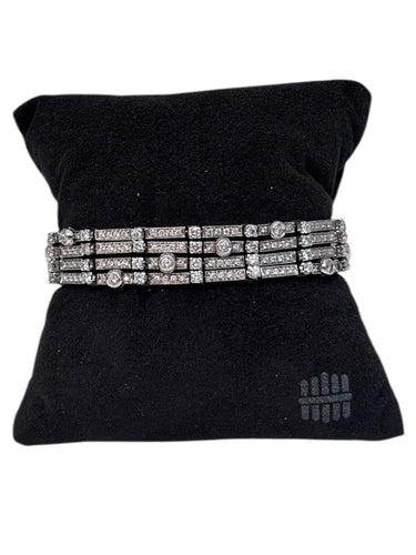 Bracelet Bracelet de type Rivière à 4 fils en or blanc et brillants 58 Facettes 258991