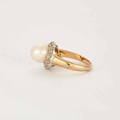 Bague Bague avec perle et diamants 58 Facettes 240171