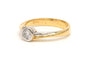 Bague 55 Bague contemporaine en or jaune et blanc 18 carats sertie d'un diamant (0.33ct) 58 Facettes 20975