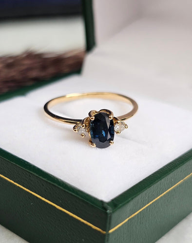 Bague 53 Bague or jaune, Saphir, Diamants 58 Facettes 693