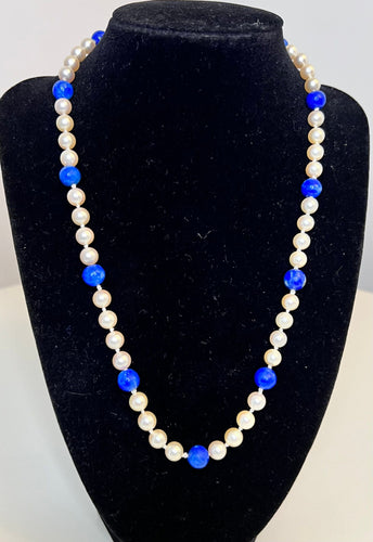 Collier Collier Chocker Perles De Culture Akoya et Lapis Lazuli Fermoir Or 58 Facettes