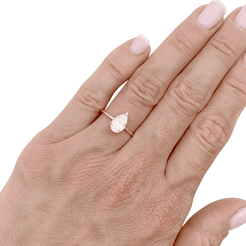 Bague 53 Solitaire jaune 750/000, diamant poire taille ancienne. 58 Facettes 34657