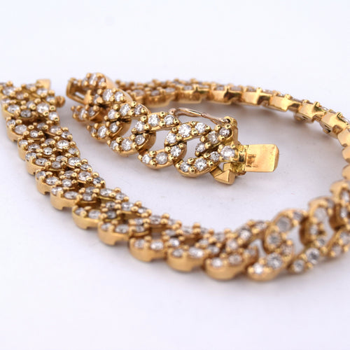 Bracelet Bracelet en or jaune avec diamants 58 Facettes