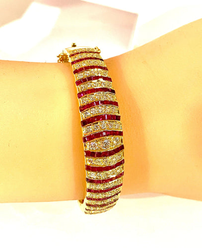 Bracelet Bracelet jonc en or jaune 18 carats, rubis et diamants 58 Facettes AB608