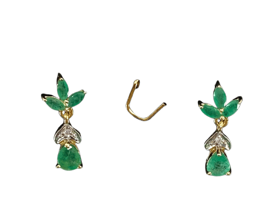 Boucles d'oreilles Boucles d’oreilles en or jaune, émeraudes et diamants 58 Facettes AB641